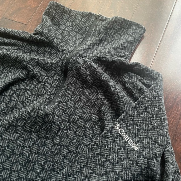 Columbia Checkered Women’s Sweatshirt Quarter Zip Pullover Size XL Black - Picture 2 of 5